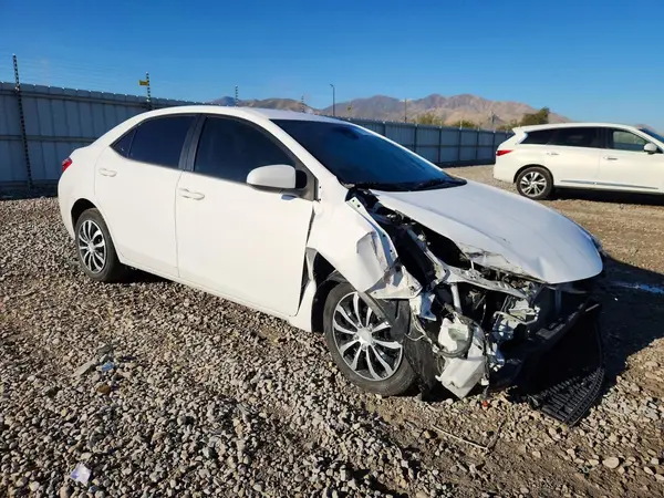 2T1BURHE3JC049928 — 2018 Toyota Corolla, фото 4 с аукциона Copart 06.10.2026, Передняя часть