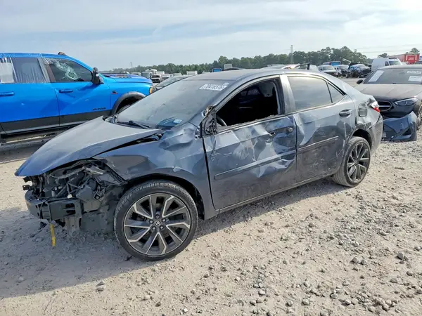 5YFBURHE9JP748870 — 2018 Toyota Corolla, Боковая часть (Side), фото до ремонта