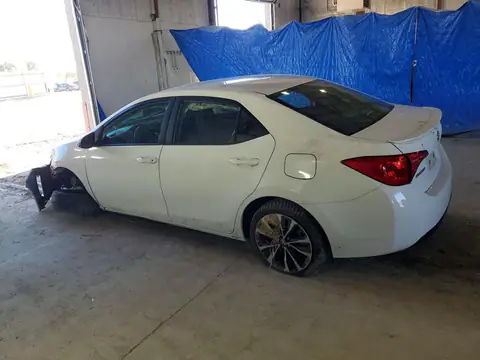 2T1BURHE3JC009414 — 2018 Toyota Corolla, фото 2 с аукциона Copart, Передняя часть