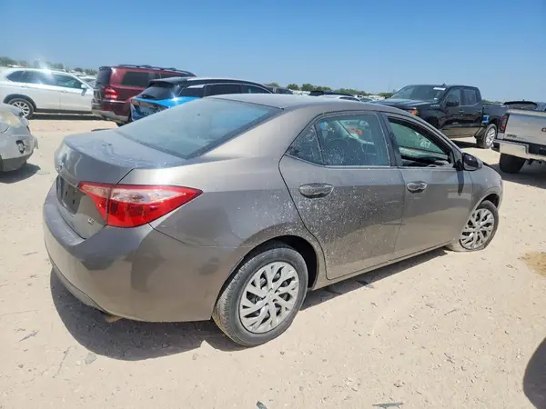2T1BURHE4KC234815 — 2019 Toyota Corolla, фото 3 с аукциона Copart, Передняя часть