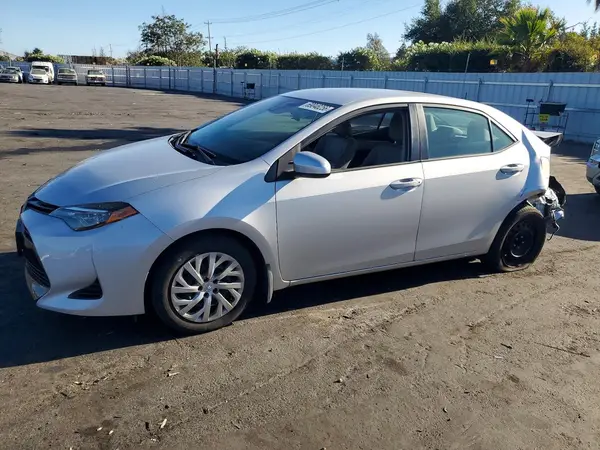 2T1BURHE8KC200070 — 2019 Toyota Corolla, Задняя часть (Rear End), фото до ремонта