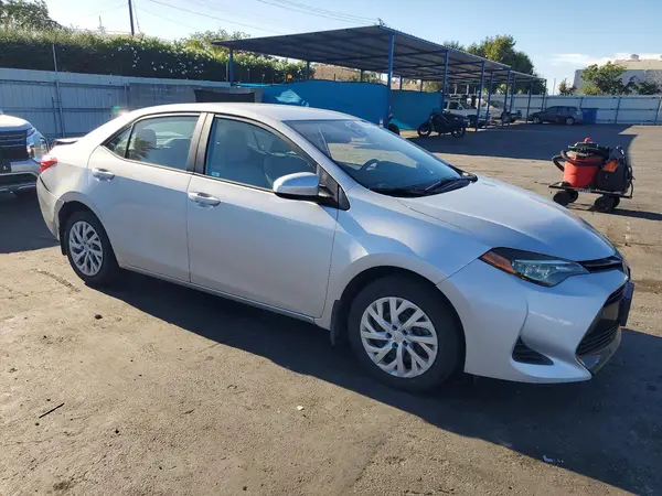 2T1BURHE8KC200070 — 2019 Toyota Corolla, фото 4 с аукциона Copart 29.09.2026, Задняя часть