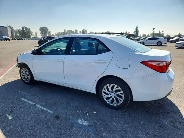 2T1BURHE5KC139261 — 2019 Toyota Corolla, фото 2 с аукциона Copart, Передняя часть