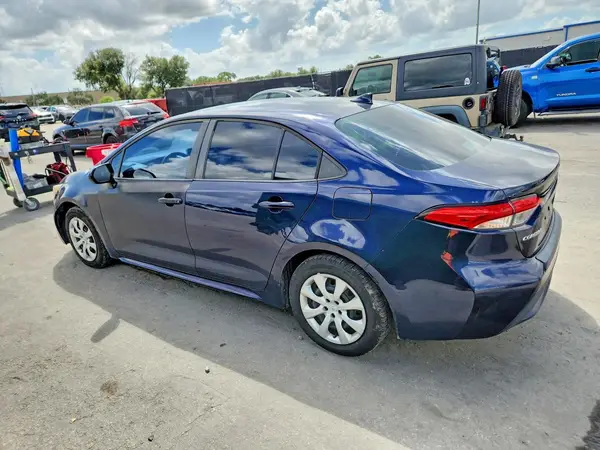 5YFEPRAE6LP083704 — 2020 Toyota Corolla, фото 2 с аукциона Copart, Боковая часть