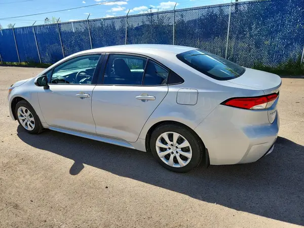 5YFBPRBE0LP064616 — 2020 Toyota Corolla, фото 2 с аукциона Copart, Боковая часть