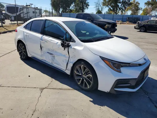 5YFS4RCE8LP025599 — 2020 Toyota Corolla, фото 4 с аукциона Copart, Боковая часть