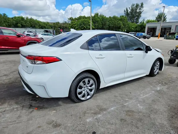 5YFEPRAE1LP118780 — 2020 Toyota Corolla, фото 3 с аукциона Copart, Передняя часть