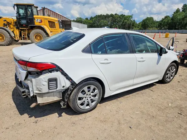 5YFEPMAE5MP188318 — 2021 Toyota Corolla, фото 3 с аукциона Copart 29.09.2026, Повреждения со всех сторон