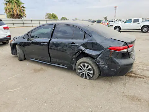 2021 Toyota Corolla VIN JTDEAMDE9MJ026807 фото 2