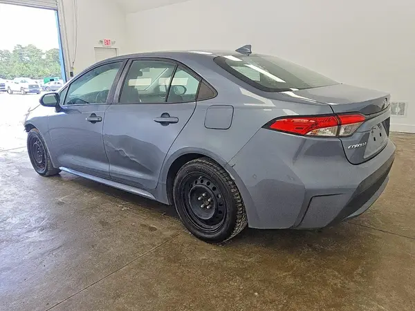 5YFEPMAE6MP243858 — 2021 Toyota Corolla, фото 2 с аукциона Copart 08.10.2026, Передняя часть
