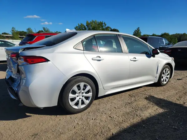 5YFEPMAE3MP243834 — 2021 Toyota Corolla, фото 3 с аукциона Copart 07.10.2026, Передняя часть