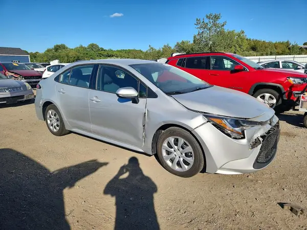 5YFEPMAE3MP243834 — 2021 Toyota Corolla, фото 4 с аукциона Copart 07.10.2026, Передняя часть