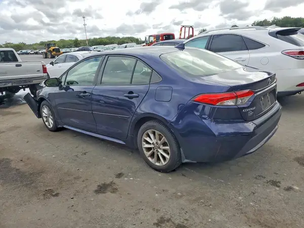 JTDVPMAE0MJ172726 — 2021 Toyota Corolla, фото 2 с аукциона Copart, Передняя часть