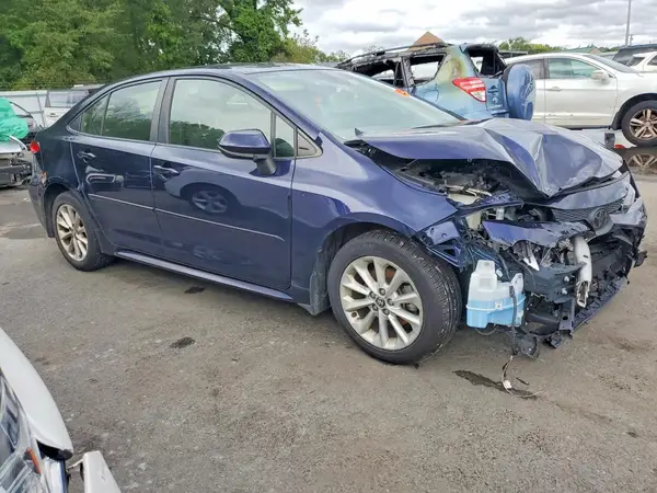JTDVPMAE0MJ172726 — 2021 Toyota Corolla, фото 4 с аукциона Copart, Передняя часть