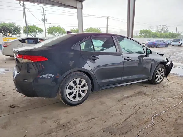 5YFEPMAE9MP269807 — 2021 Toyota Corolla, фото 3 с аукциона Copart, Передняя часть