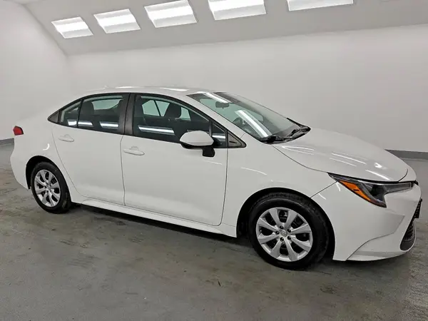 5YFEPMAE2MP255893 — 2021 Toyota Corolla, фото 4 с аукциона Copart 29.09.2026, Естественный износ
