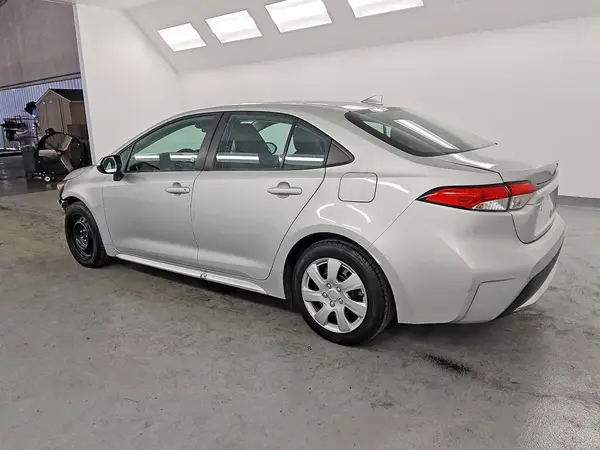 5YFEPMAEXMP188394 — 2021 Toyota Corolla, фото 2 с аукциона Copart 06.10.2026, Передняя часть