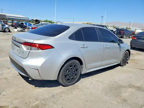 JTDEPMAE9N3004461 — 2022 Toyota Corolla, фото 3 с аукциона Copart 29.09.2026, Передняя часть