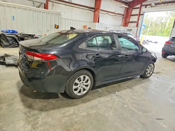 5YFEPMAE3NP355860 — 2022 Toyota Corolla, фото 3 с аукциона Copart, Передняя часть