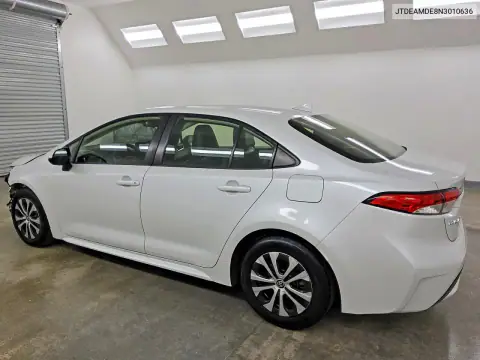 JTDEAMDE8N3010636 — 2022 Toyota Corolla, фото 2 с аукциона Copart 15.10.2026, Передняя часть