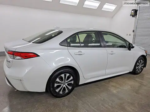 JTDEAMDE8N3010636 — 2022 Toyota Corolla, фото 3 с аукциона Copart 15.10.2026, Передняя часть