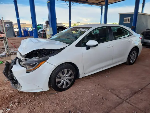 5YFEPMAE5NP273421 — 2022 Toyota Corolla, Передняя часть (Front End), фото до ремонта