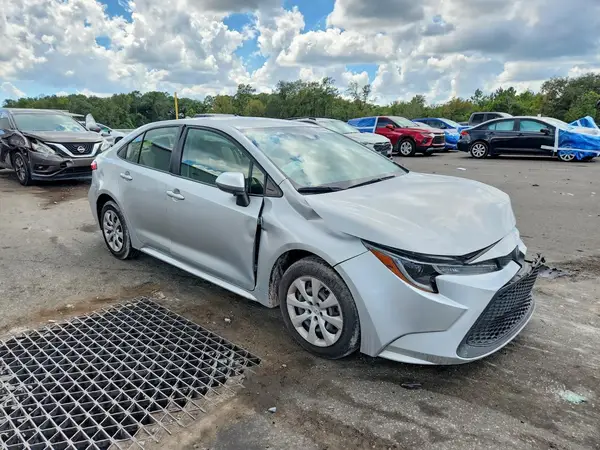 JTDEPMAE9NJ220144 — 2022 Toyota Corolla, фото 4 с аукциона Copart 02.10.2026, Передняя часть