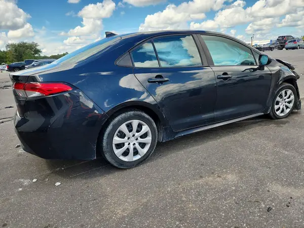 5YFEPMAE9NP380455 — 2022 Toyota Corolla, фото 3 с аукциона Copart, Передняя часть