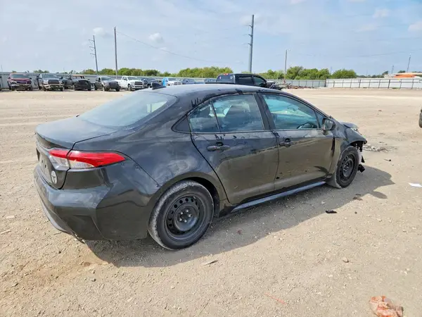 5YFEPMAE8NP352145 — 2022 Toyota Corolla, фото 3 с аукциона Copart, Передняя часть