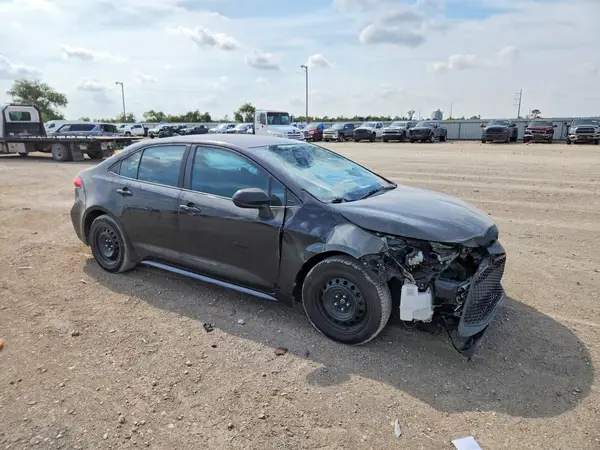 5YFEPMAE8NP352145 — 2022 Toyota Corolla, фото 4 с аукциона Copart, Передняя часть