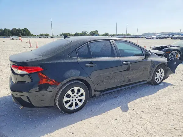 5YFB4MDE8PP062000 — 2023 Toyota Corolla, фото 3 с аукциона Copart, Передняя часть