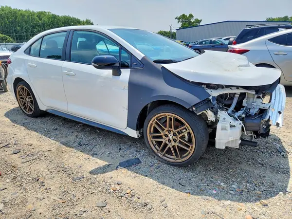 5YFB4MCE7RP180110 — 2024 Toyota Corolla, фото 4 с аукциона Copart 06.10.2026, Передняя часть