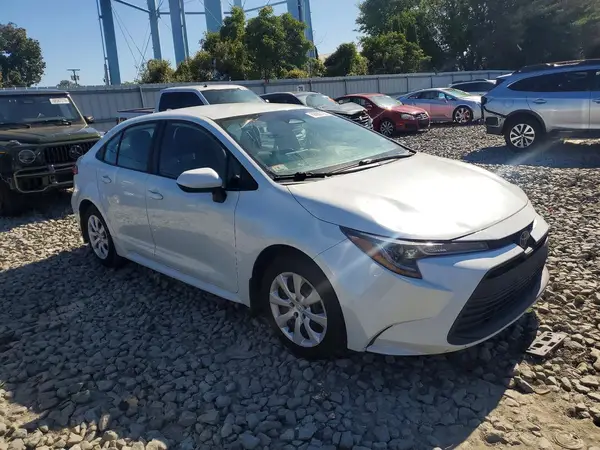 5YFB4MDE2RP197881 — 2024 Toyota Corolla, фото 4 с аукциона Copart, Мелкие вмятины и царапины