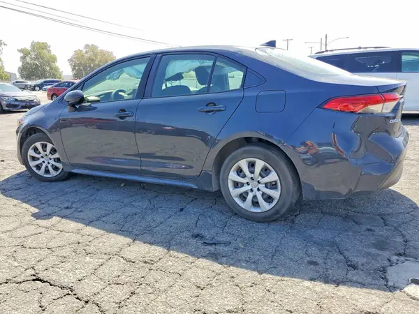 JTDB4MEE0R3018924 — 2024 Toyota Corolla, фото 2 с аукциона Copart, Боковая часть