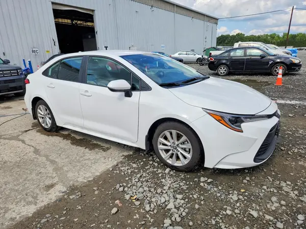 5YFB4MDE8SP345909 — 2025 Toyota Corolla, фото 4 с аукциона Copart, Подтопление