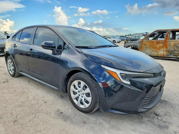 JTDBCMFE1S3105397 — 2025 Toyota Corolla, фото 4 с аукциона Copart, Задняя часть