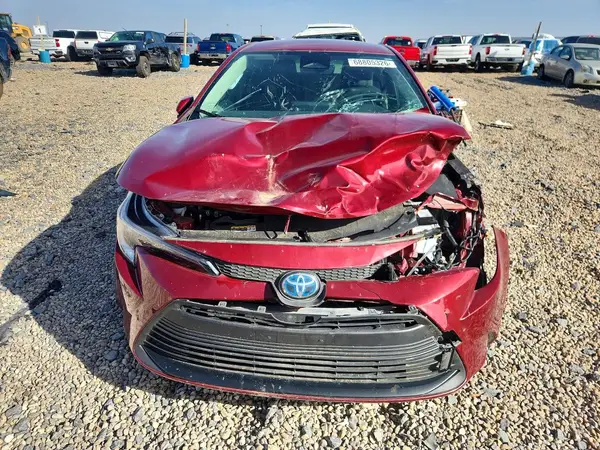 JTDBCMFE3S3078929 — 2025 Toyota Corolla, фото 4 с аукциона Copart 13.10.2026, Передняя часть