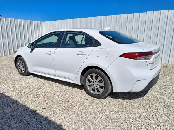 5YFB4MDE9SP315835 — 2025 Toyota Corolla, фото 2 с аукциона Copart, Мелкие вмятины и царапины