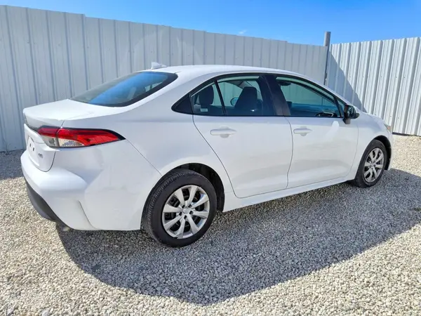 5YFB4MDE9SP315835 — 2025 Toyota Corolla, фото 3 с аукциона Copart, Мелкие вмятины и царапины