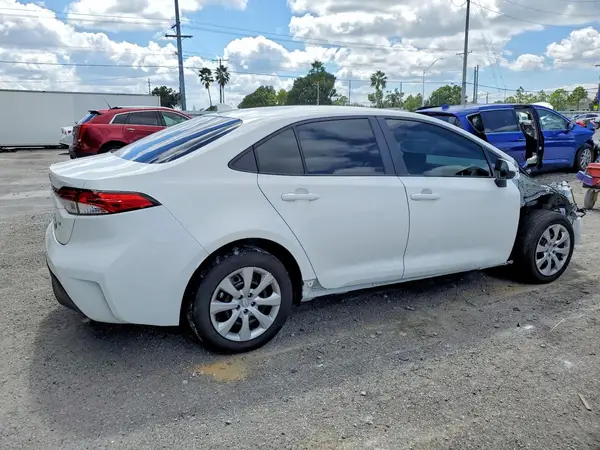 5YFB4MDE7SP278168 — 2025 Toyota Corolla, фото 3 с аукциона Copart 02.10.2026, Передняя часть