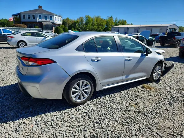 JTDBCMFE2S3103304 — 2025 Toyota Corolla, фото 3 с аукциона Copart, Передняя часть