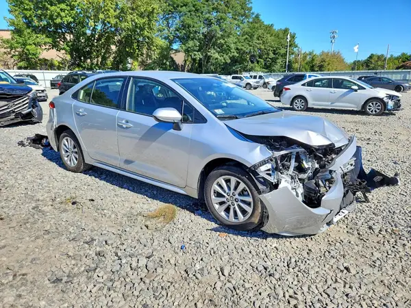 JTDBCMFE2S3103304 — 2025 Toyota Corolla, фото 4 с аукциона Copart, Передняя часть