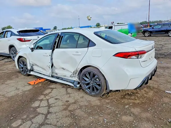 JTDBDMHE1T3030695 — 2026 Toyota Corolla, фото 2 с аукциона Copart 29.09.2026, Боковая часть
