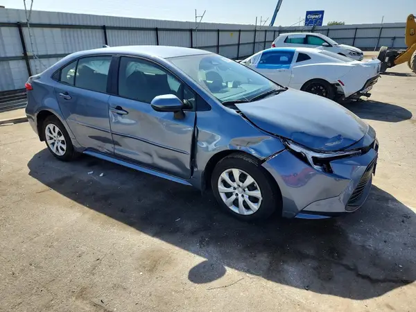 2026 TOYOTA COROLLA VIN JTDBCMFE2T3156831 фото 4