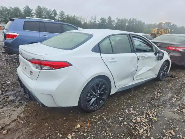 JTDBDMHE9T3030234 — 2026 Toyota Corolla, фото 3 с аукциона Copart, Боковая часть