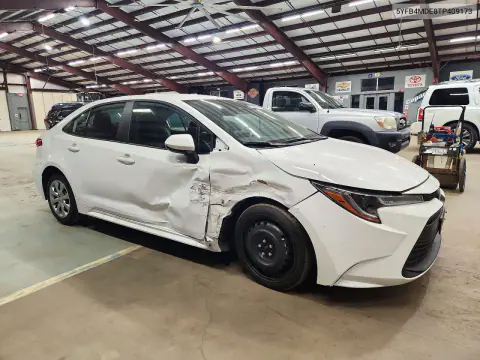 2026 Toyota Corolla Le VIN 5YFB4MDE8TP409173 фото 4