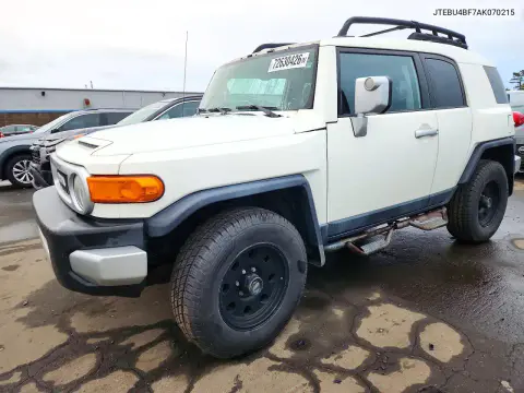 JTEBU4BF7AK070215 — 2010 Toyota FJ Cruiser, Мелкие вмятины и царапины, фото до ремонта