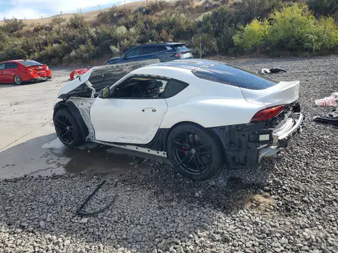 2021 Toyota Gr Supra VIN WZ1DB0C05MW036133 фото 2