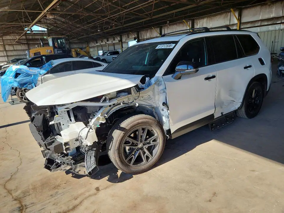 5TDACAB59TS085044 Toyota Grand Highlander Hybrid 2026 — повреждение Боковая часть, фото до ремонта