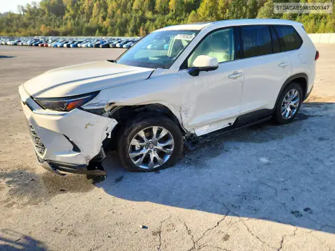 5TDACAB59RS009347 — 2024 Toyota Grand Highlander, Передняя часть, фото до ремонта